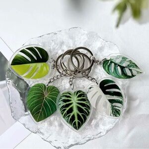Vintage Style Acrylic Leaf Key/Bag Charm 🆕 Pick 3/$15
